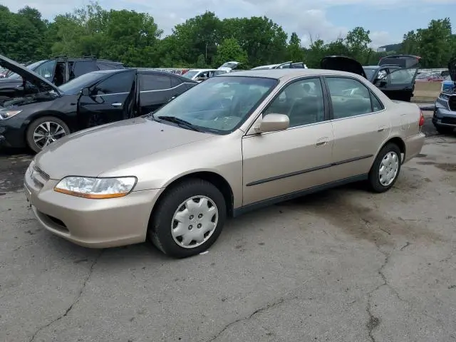 1HGCG6556YA028909