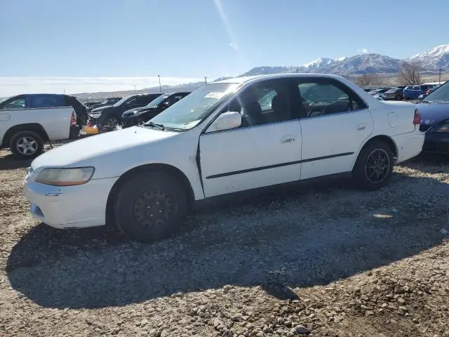1HGCG6653YA005635