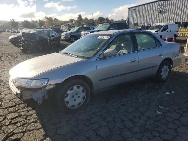 1HGCG6656XA136749