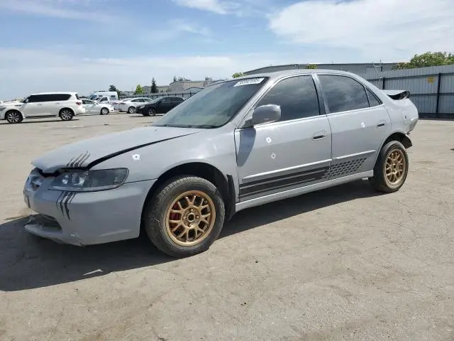 1HGCG6672XA013595