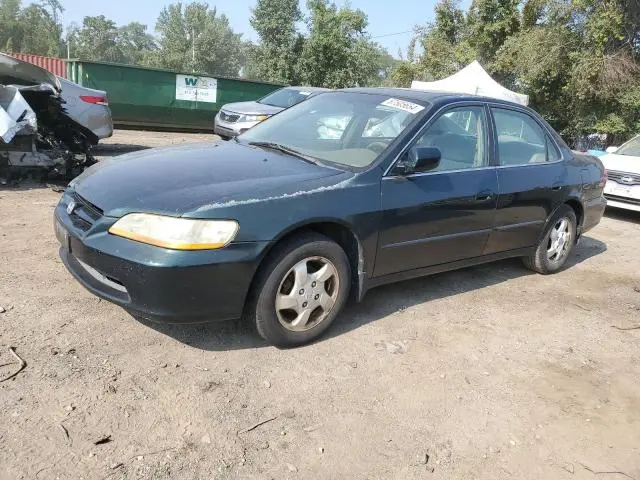 1HGCG6679YA137686