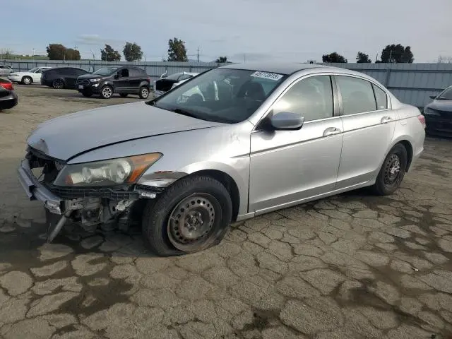 1HGCP26348A077970