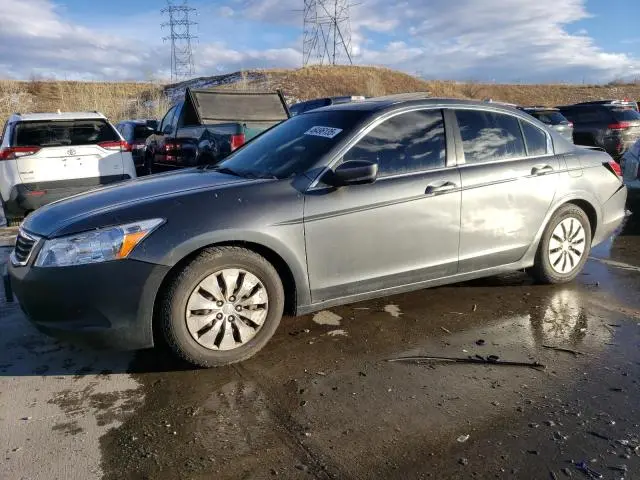1HGCP26349A076108