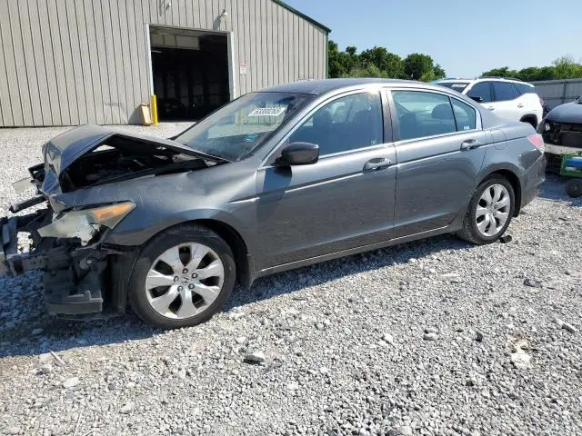 1HGCP26859A200821
