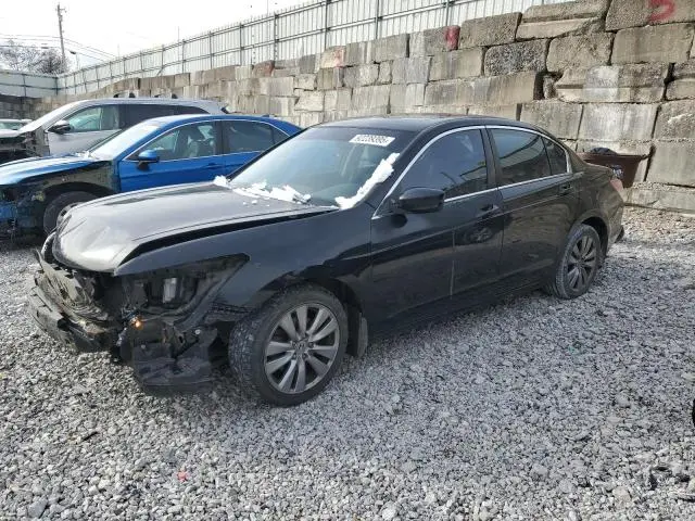 1HGCP2E75CA115381