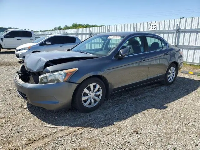 1HGCP2F30AA103860