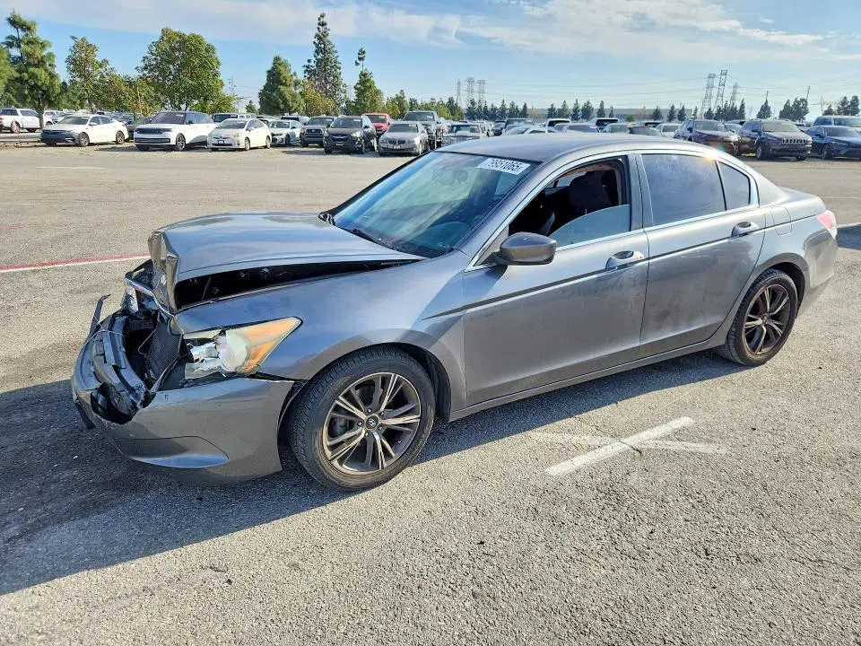 1HGCP2F30AA112462