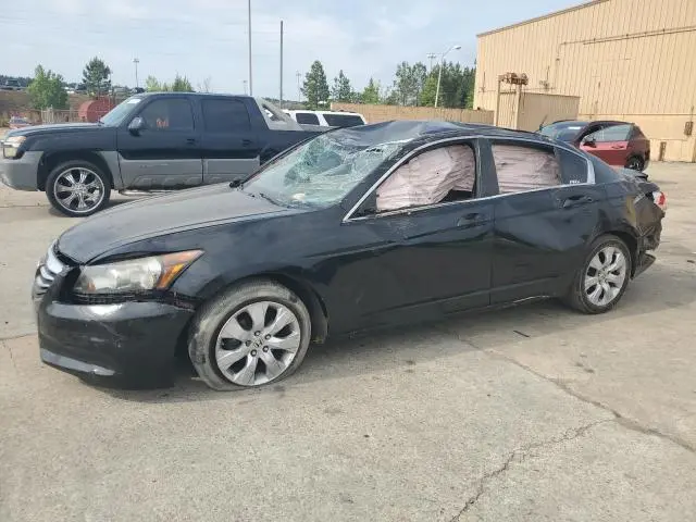 1HGCP2F61CA111561