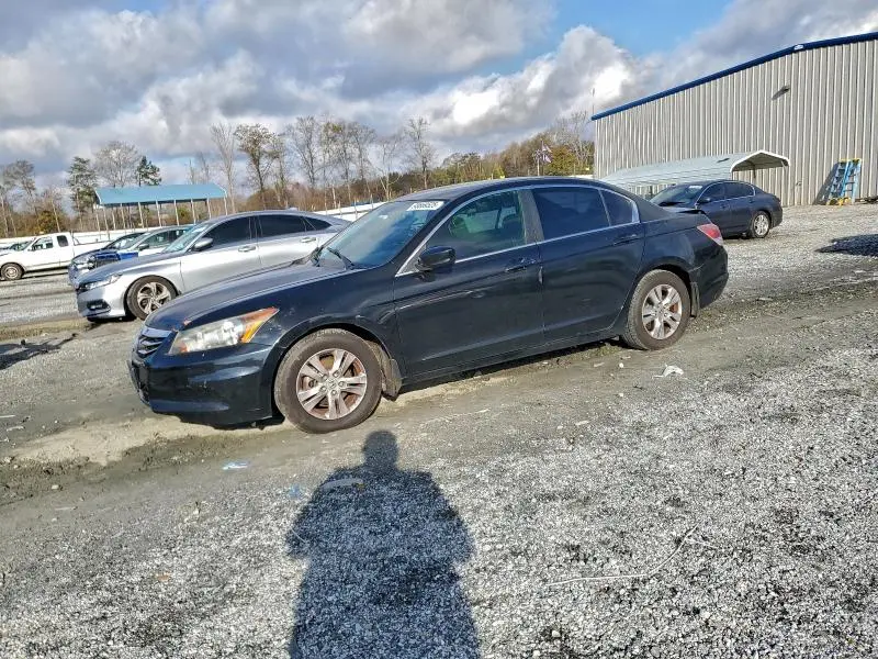 1HGCP2F62CA068283