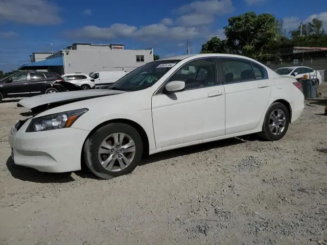 1HGCP2F63CA240367