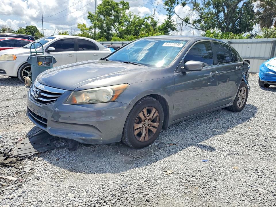 1HGCP2F67CA209090