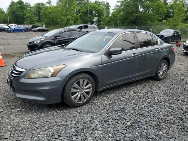 1HGCP2F81CA001952