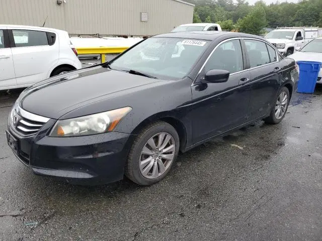 1HGCP2F82BA038071