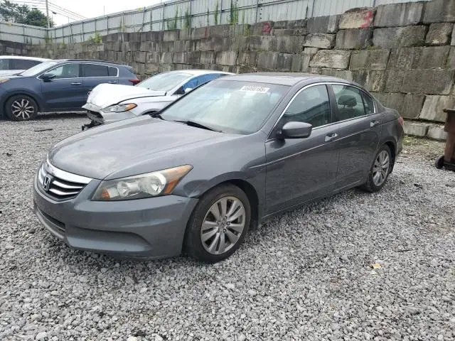 1HGCP2F82CA141895