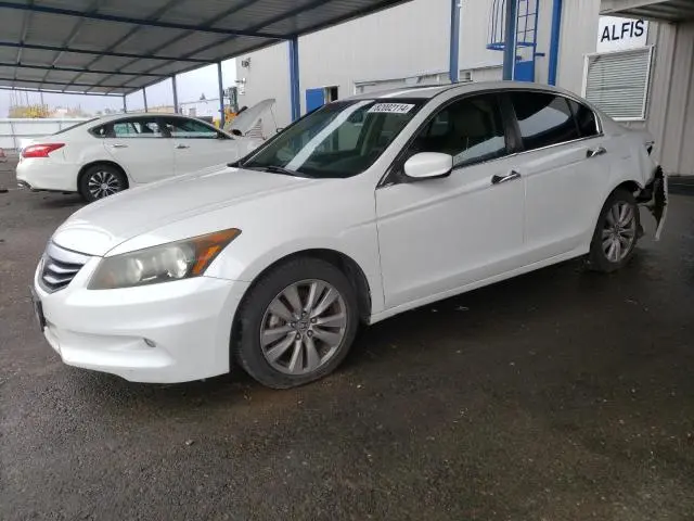 1HGCP3F85CA013642