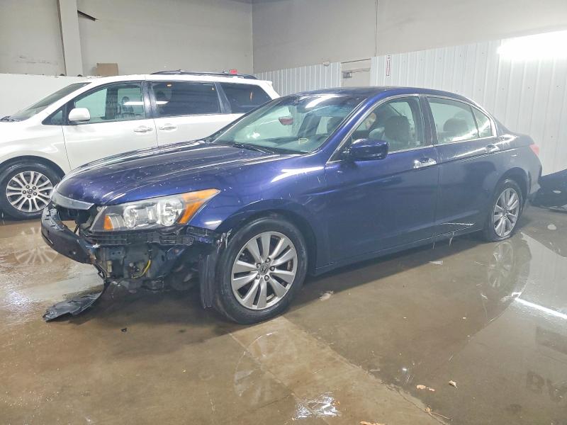 1HGCP3F88CA034131