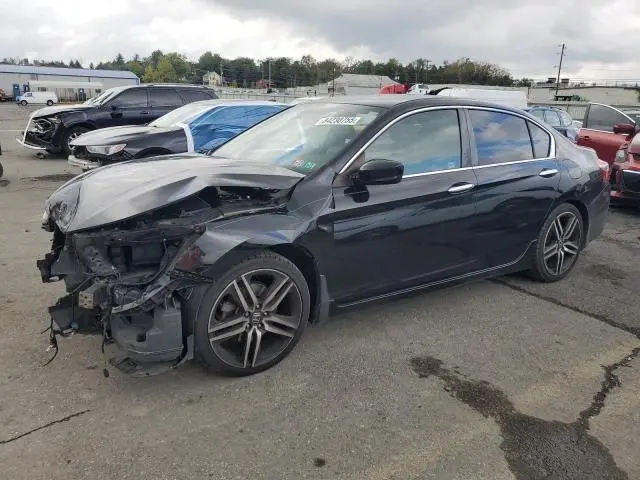 1HGCR2F16HA220183