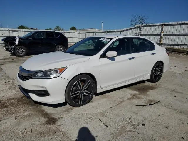 1HGCR2F59GA240607