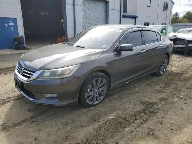 1HGCR3F86DA021826
