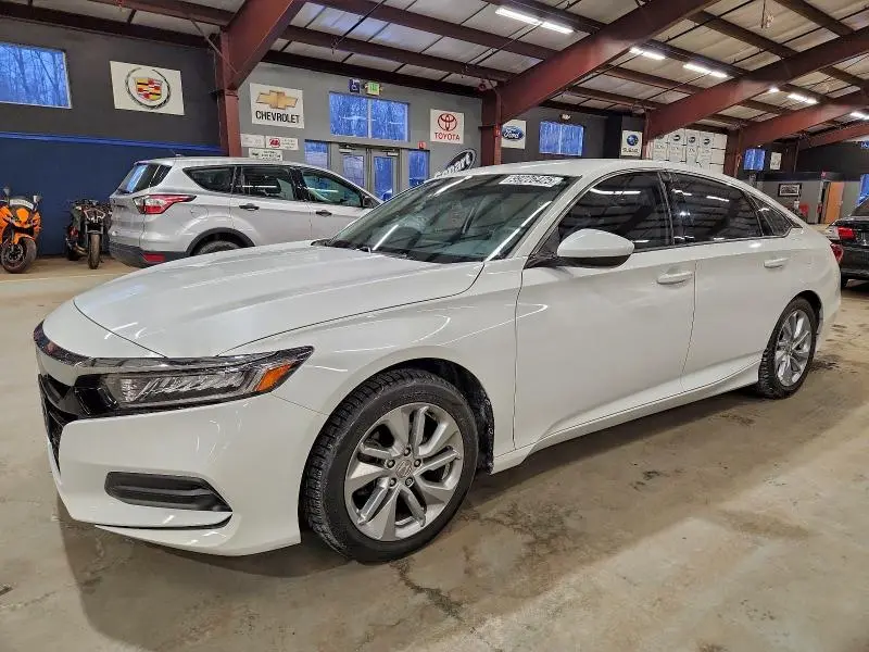 1HGCV1F10KA028240