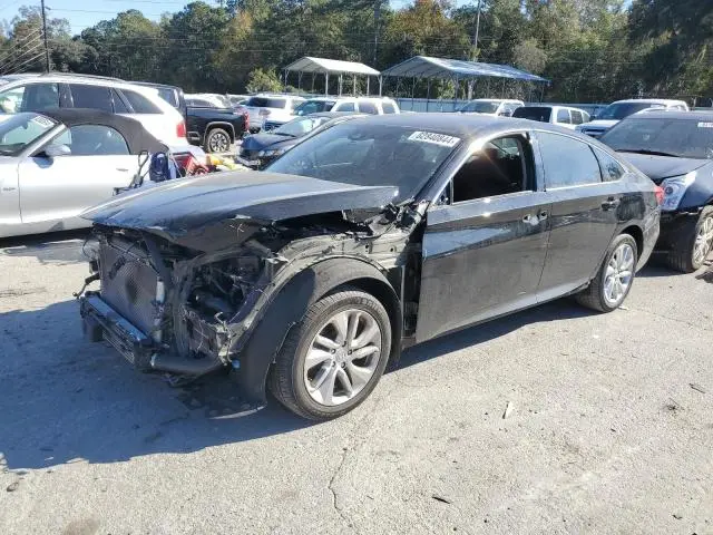1HGCV1F12KA156737