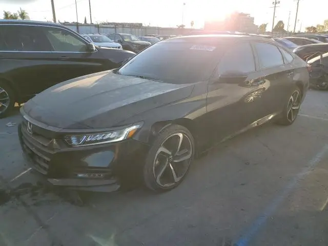 1HGCV1F30JA186819