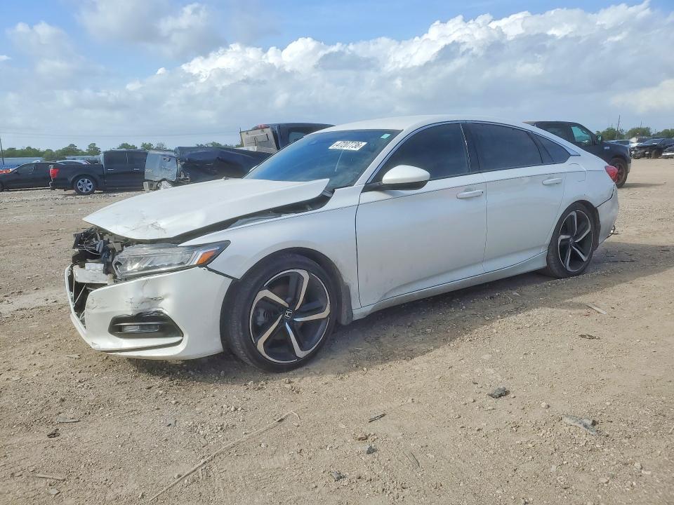1HGCV1F30KA049526