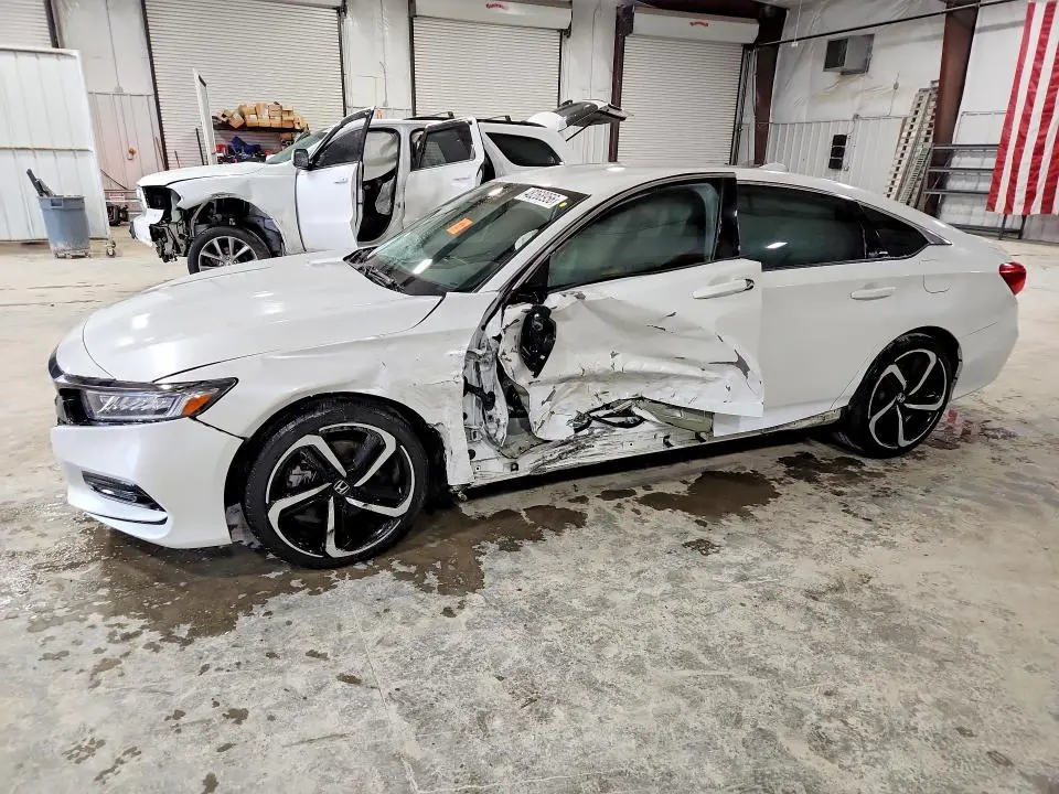 1HGCV1F30KA075950