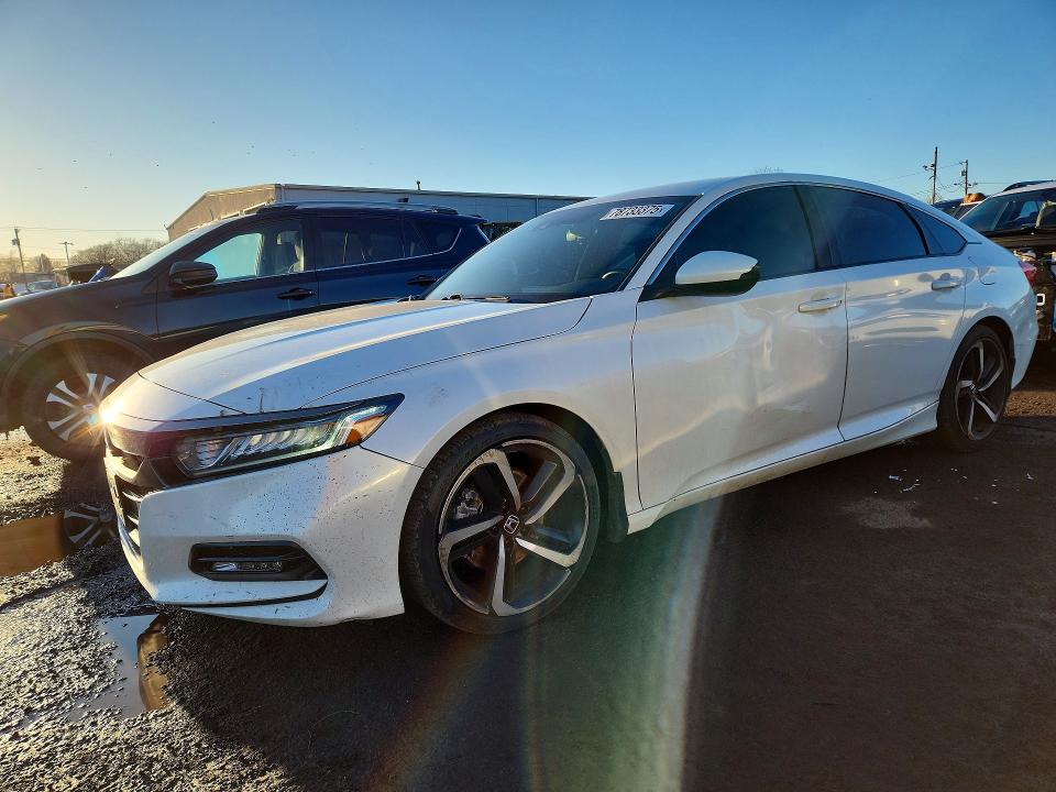 1HGCV1F30KA162084