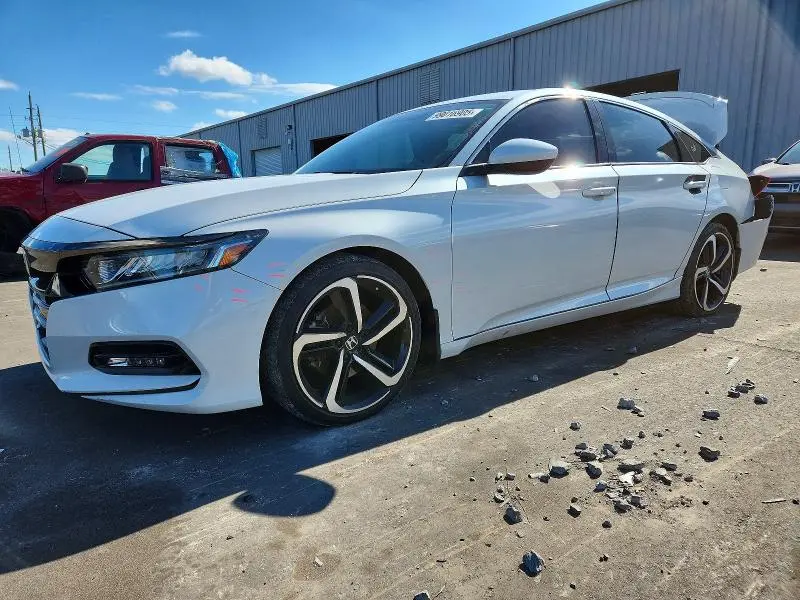 1HGCV1F30LA040990