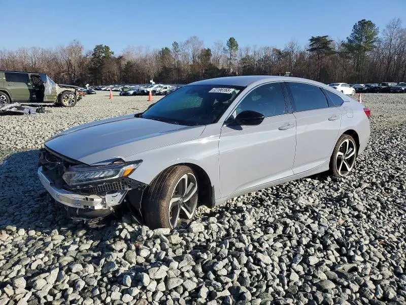 1HGCV1F30NA088282