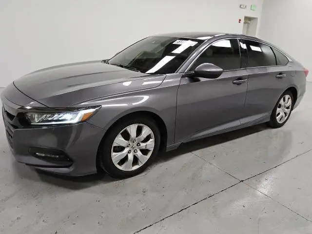 1HGCV1F32KA103084