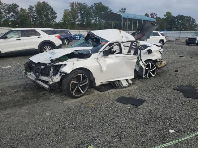 1HGCV1F35KA082196
