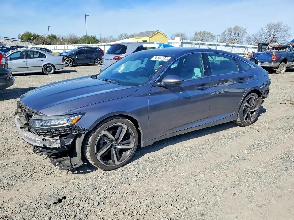 1HGCV1F35KA162677