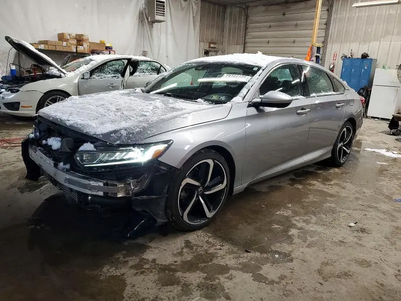 1HGCV1F35KA172867