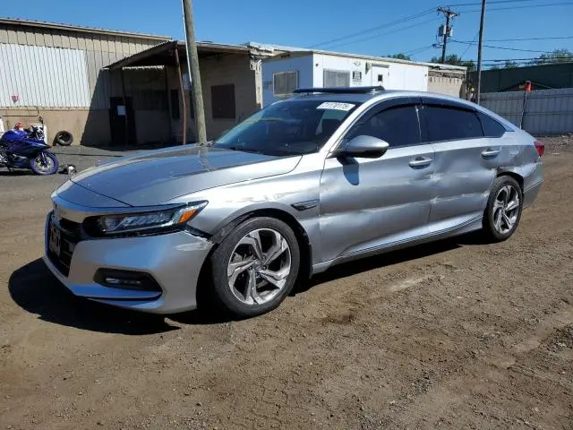 1HGCV1F52KA010258