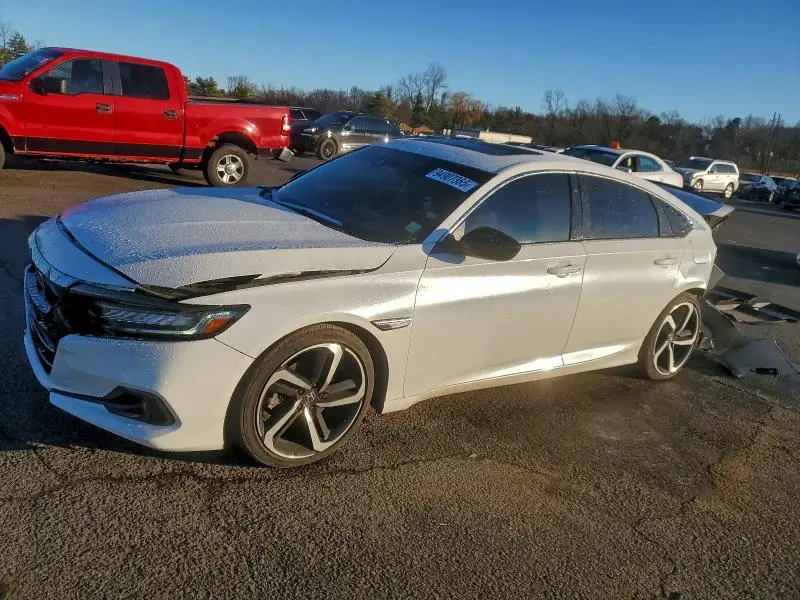1HGCV2F35NA018511