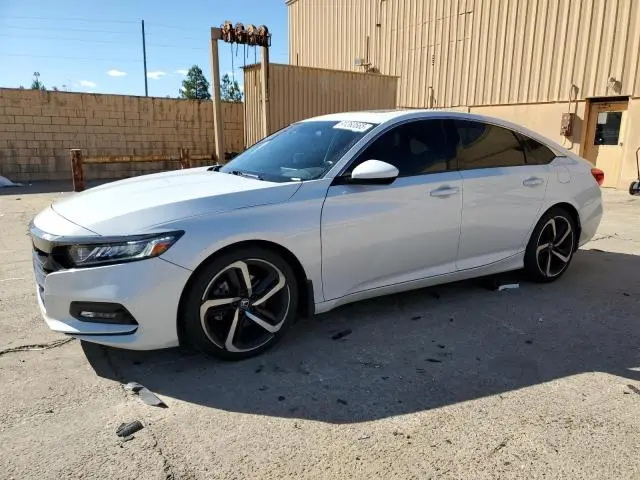 1HGCV2F38KA033340