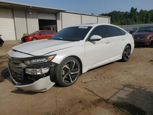 1HGCV2F39KA015834