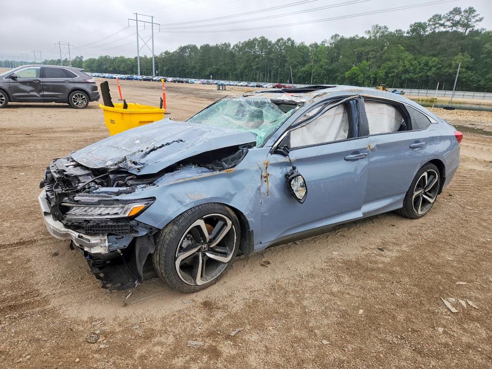 1HGCV2F3XNA023509