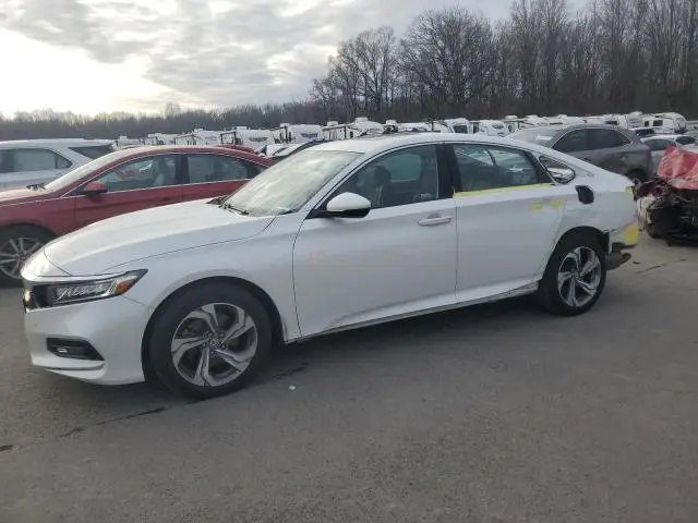1HGCV2F50JA028696