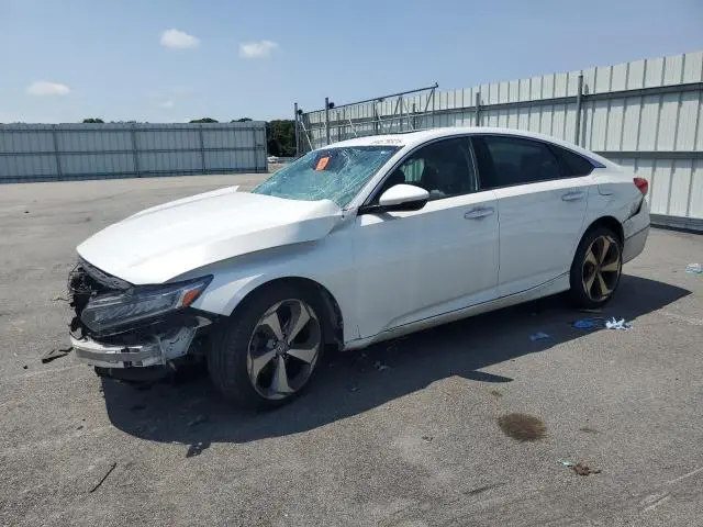 1HGCV2F90KA036110
