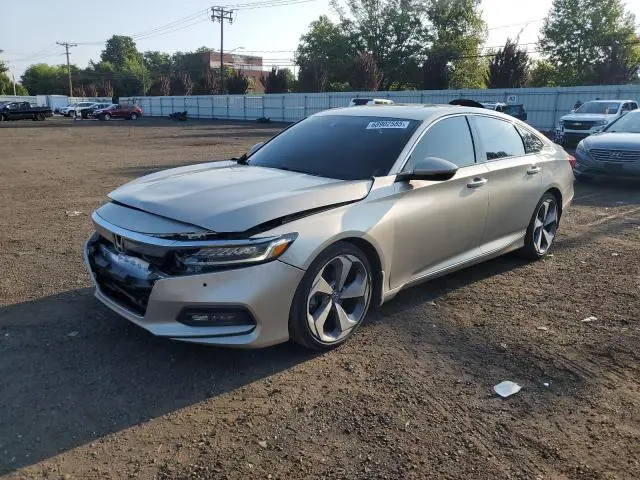 1HGCV2F94KA004356