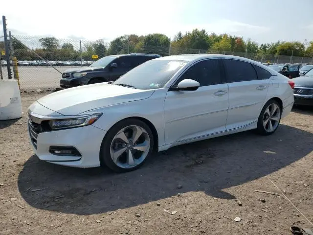 1HGCV2F96JA008780