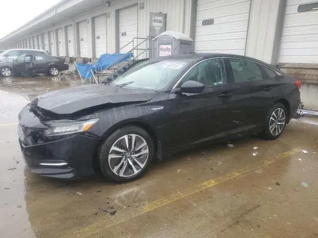 1HGCV3F16JA013770