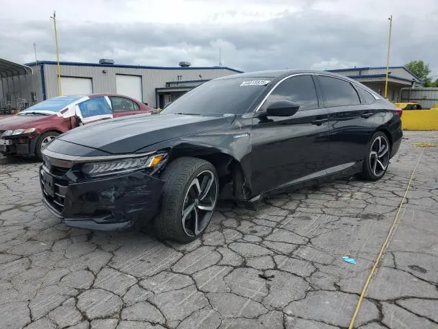 1HGCV3F28NA036272