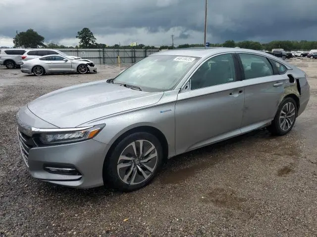 1HGCV3F50KA008360