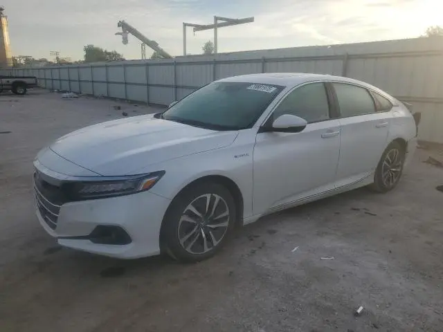 1HGCV3F50NA009870