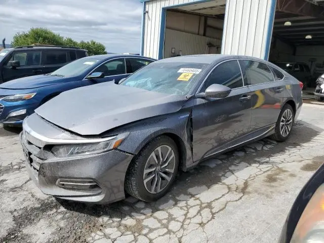1HGCV3F52KA022227