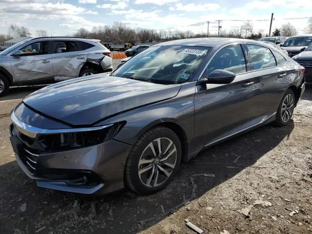1HGCV3F56NA025331